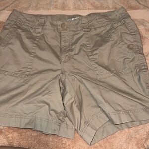 Kahki Shorts